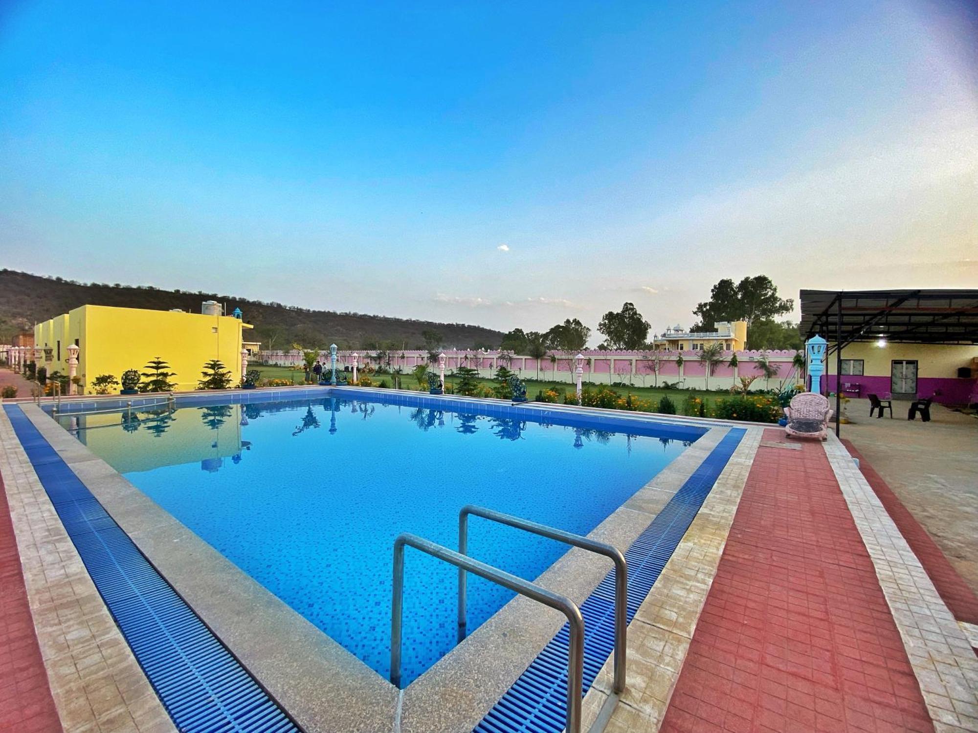 The Kukas Resort Джайпур Екстериор снимка